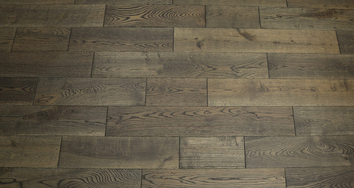 Aged Cottage Oak Brushed & Lacquered Engineered Wood Flooring 125mm - Descriptive 3