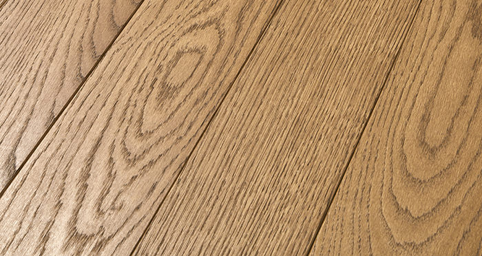 Elegant Cinnamon Oak Brushed & Oiled Solid Wood Flooring - Descriptive 1
