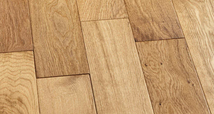 Studio Natural Oak Lacquered Engineered Wood Flooring - Descriptive 5