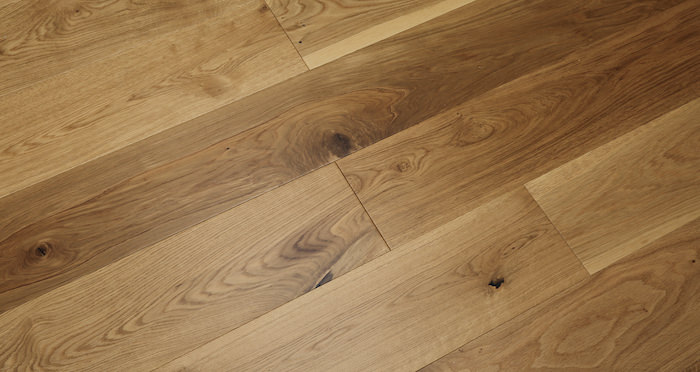 Natural Click Oak Lacquered 186mm Engineered Wood Flooring - Descriptive 6