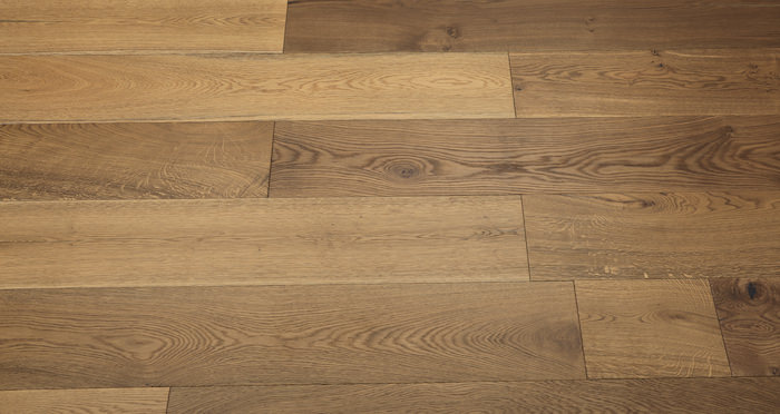 Barn Golden Smoked Oak Brushed & Lacquered Engineered Wood Flooring - Descriptive 3