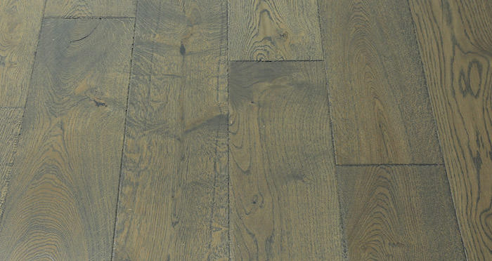 Toulon Chateau Oak Brushed & Oiled Engineered Wood Flooring - Descriptive 5