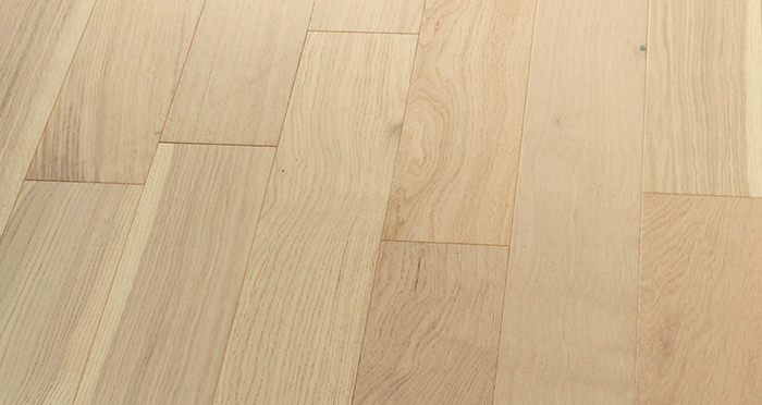 Salcombe Sandy Dune Oak Engineered Wood Flooring - Descriptive 3