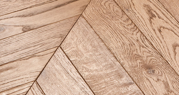 Park Avenue Chevron Cinnamon Oak Brushed & Oiled Solid Wood Flooring - Descriptive 4