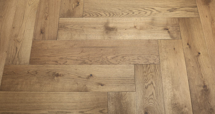 Prestige Herringbone Georgian Oak Oiled Engineered Wood Flooring - Descriptive 6