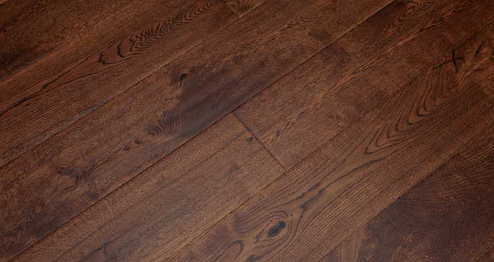 Handscraped Ginger Oak Lacquered Engineered Wood Flooring - Descriptive 6