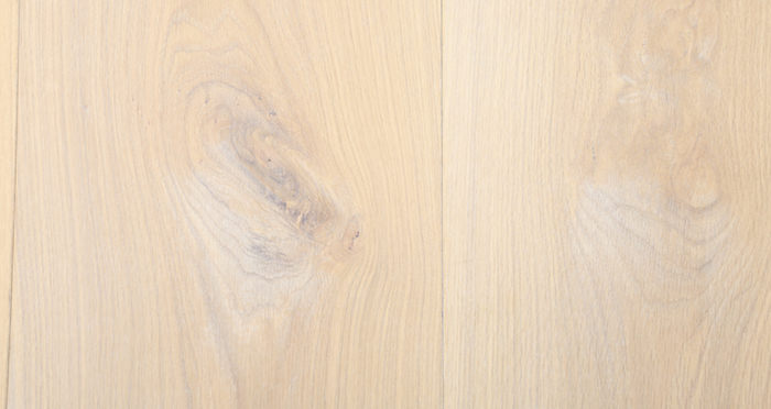 Supreme Frosted Oak Brushed & Oiled Engineered Wood Flooring - Descriptive 3