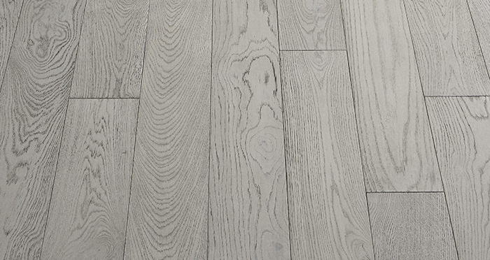 Loft Polar Oak Brushed & Oiled Engineered Wood Flooring - Descriptive 4