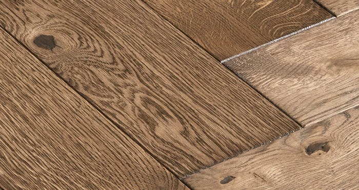 Luxury Parquet Brown Oiled Oak Solid Wood Flooring - Descriptive 3