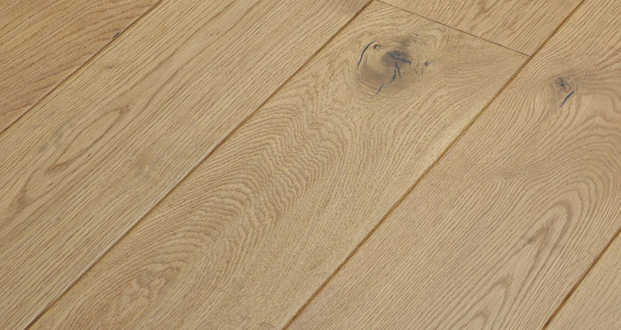 Luxury Handscraped Natural Oak Lacquered Solid Wood Flooring - Descriptive 1