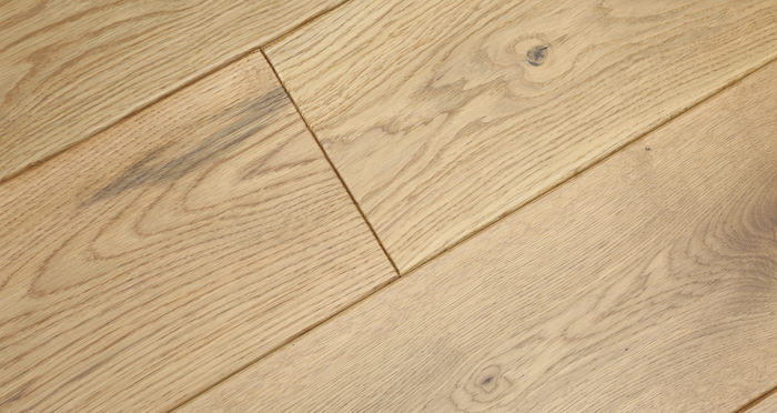 Luxury Handscraped Natural Oak Lacquered Solid Wood Flooring - Descriptive 5