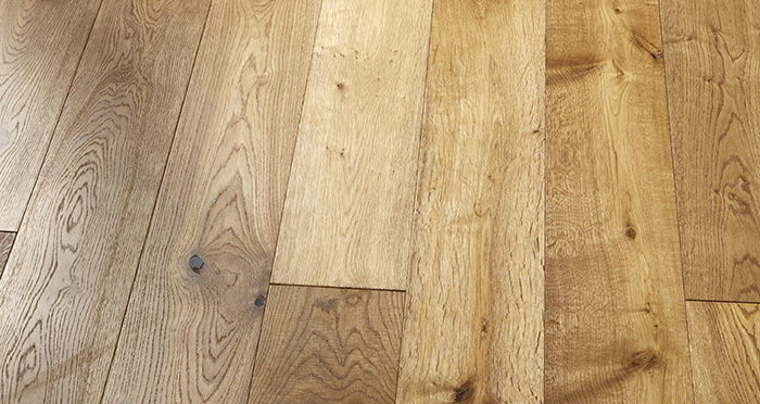 Old Country Golden Smoked Oak Brushed & Lacquered Engineered Wood Flooring - Descriptive 6