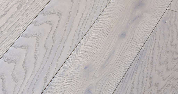 Luxury Silk Grey Oak Solid Wood Flooring - Descriptive 1