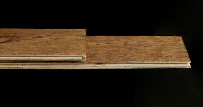 Studio Honey Oak Lacquered Engineered Wood Flooring - Descriptive 1