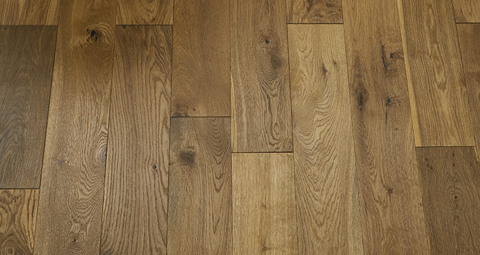 Loft Summer Oak Brushed & Oiled Engineered Wood Flooring - Descriptive 2