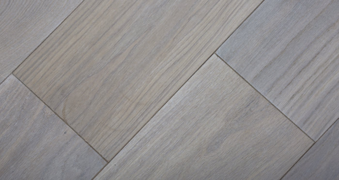 Luxury Frosted Oak Solid Wood Flooring - Descriptive 4
